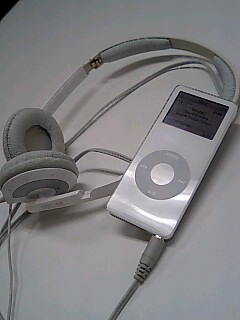 iPod nanoとSENNHEISERのヘッドホン